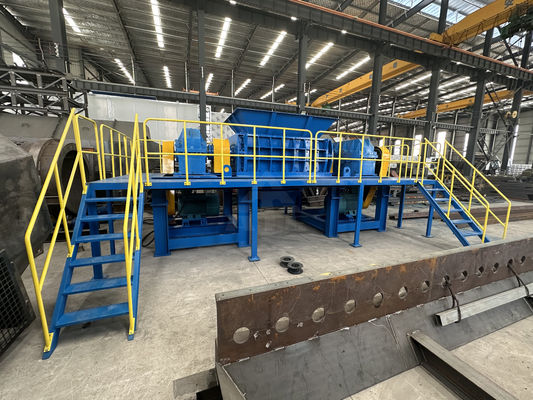 Double Shaft Hydraulic Waste Tire Shredder Machine Plastic Metal Shaft Shredder