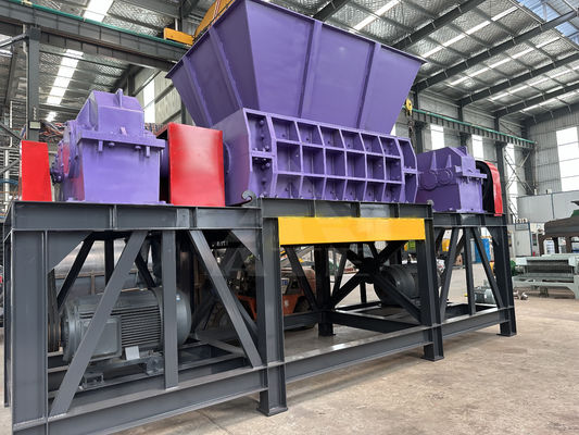 Metal and Plastic Waste Shredder Machine 5T Weight Suitable for Various Applications
